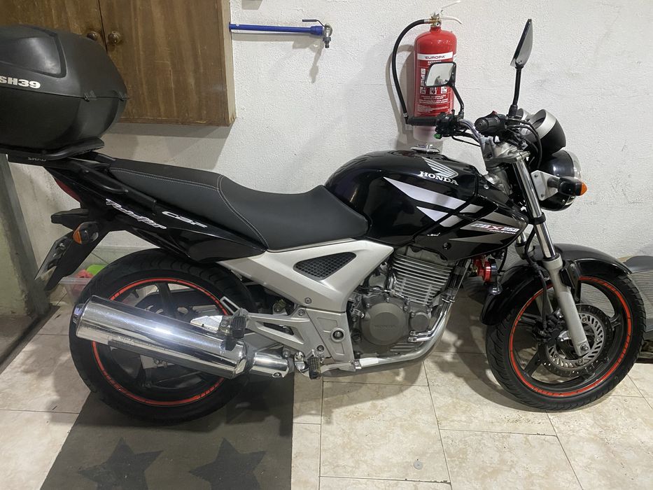 Cbx twister (cbf250cc)