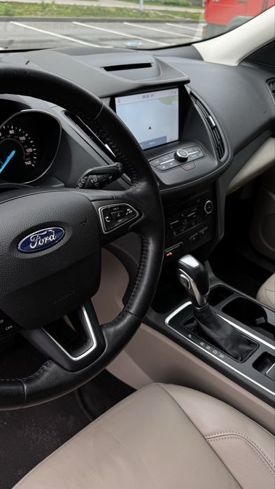 Ford Escape Titanium 2018 • EcoBoost • 96 тис. км • максимальна комплектація!