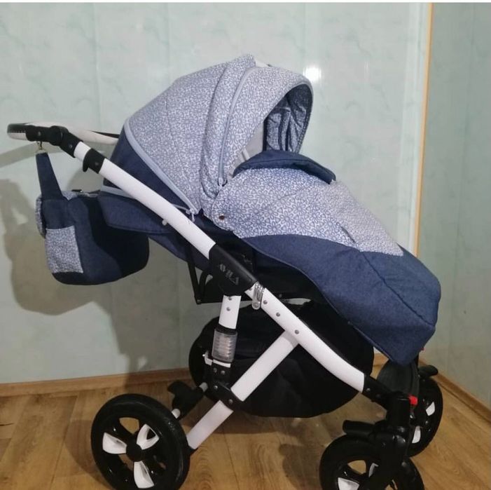 Коляска Adamex Avila2 в 1