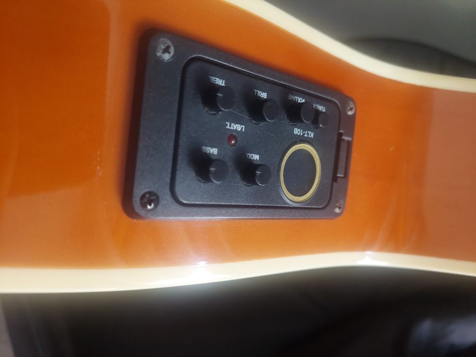 Guitarra Clássica com pickup