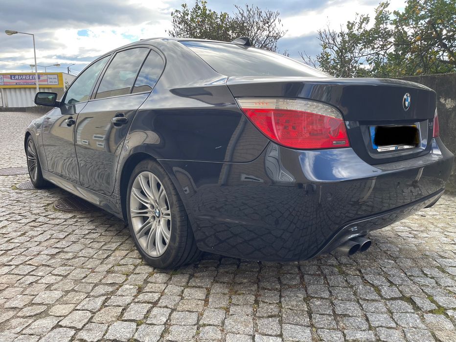 BMW e60 530.