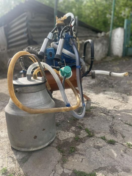 Доїльний апарат для корів