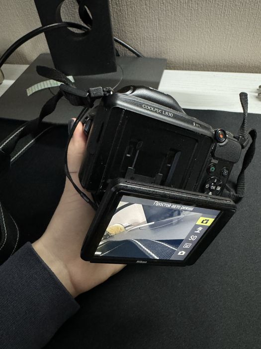 Фотоапарат Nikon Coolpix L830