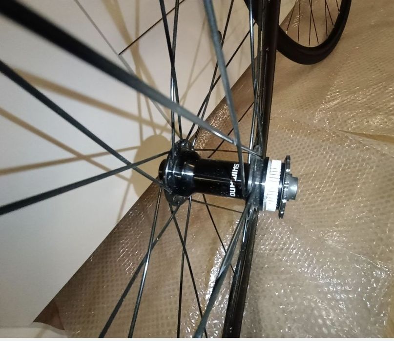 Przednie koło Supra Ra Comp Disck z opona Vittoria