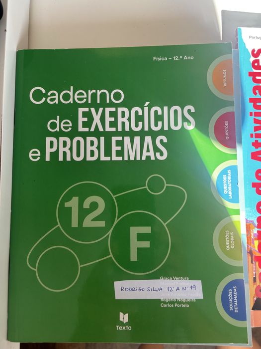 Caderno exercicios 12 Portugues, Fisica e Matematica