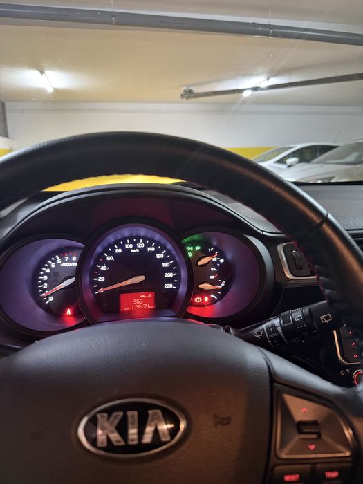 Kia Rio 1.2 EX 2016