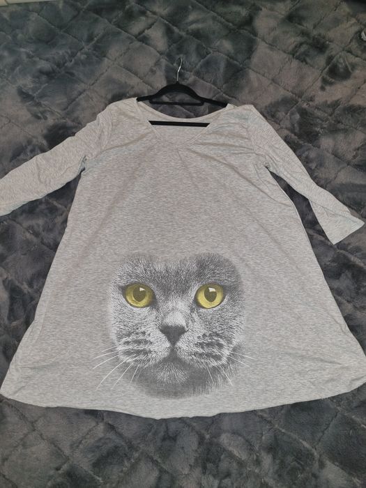 Tunika z kotem. Rozmiar M-L.