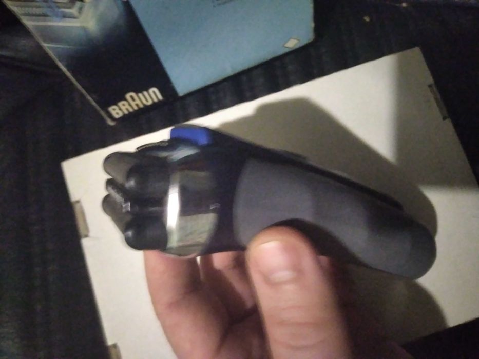 Бритва Браун. Электробритва.