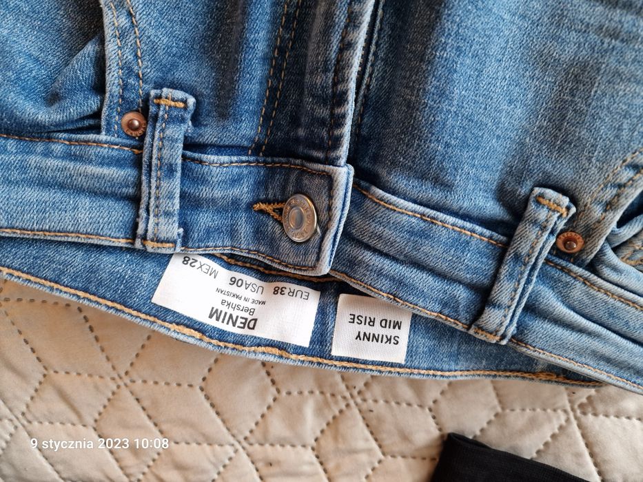 Jeansy z dziurami  4 szt zestaw spodnie Zara 36/38