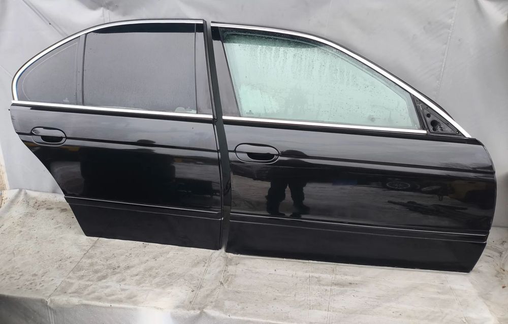 DRZWI PRZEDNIE PRAWE SEDAN BMW E39 BLACK SAPPHIRE