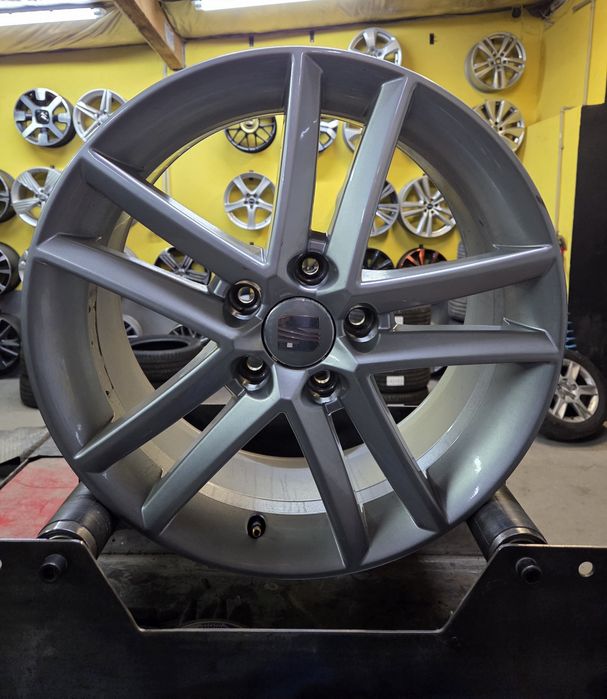 Felgi Aluminiowe 5x112 7Jx17 ET54 Seat Volkswagen Audi Skoda