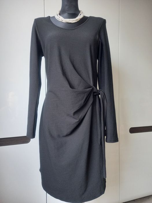 Przepiękna sukienka czarna Tom Tailor roz M lejącą mała czarna