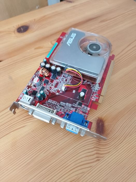 Assus Radeon x1300  pro