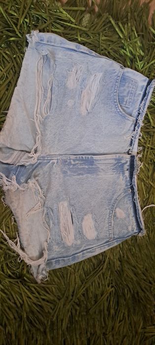 Spodenki jeansowe Bershka rozm. 34 S/ XS