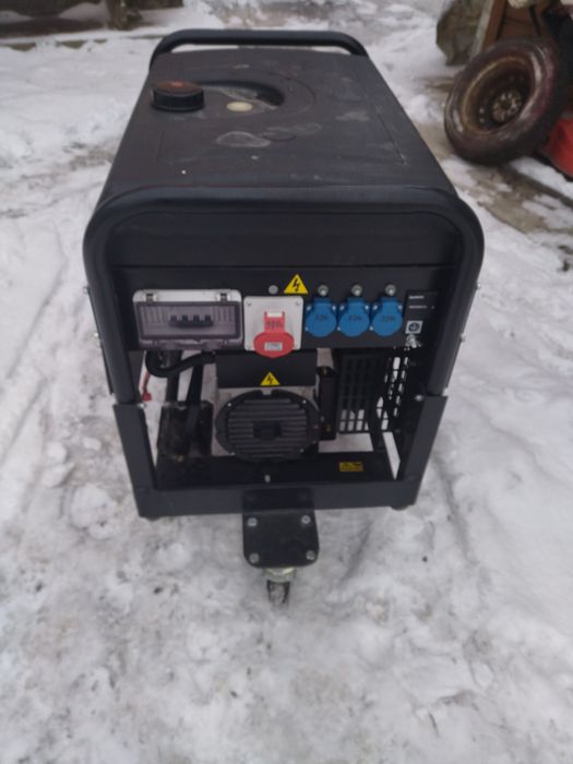 Профисиональн генератор SDMOTechnic7500TEAVR  KOHLER 220/380 без мотор