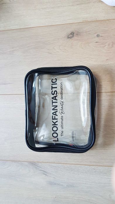 Kosmetyczka przeźroczysta nowa