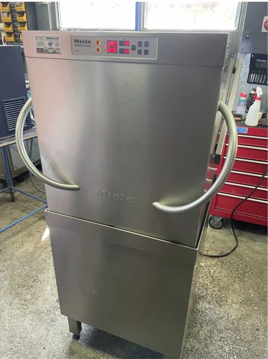 Zmywarka gastronomiczna kapturowa Winterhalter Miele