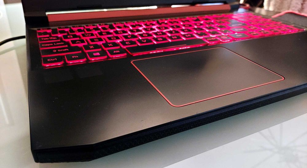 Acer Nitro Gaming =144Hz IPS= GTX1650Ti 2xSSD