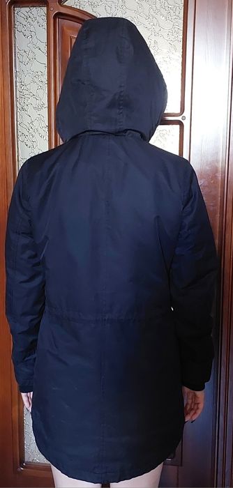 продам куртку парку для дівчинки