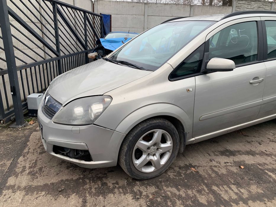 Opel Zafira B 1,9 cdti Samochody na części! Z19DT, Z167