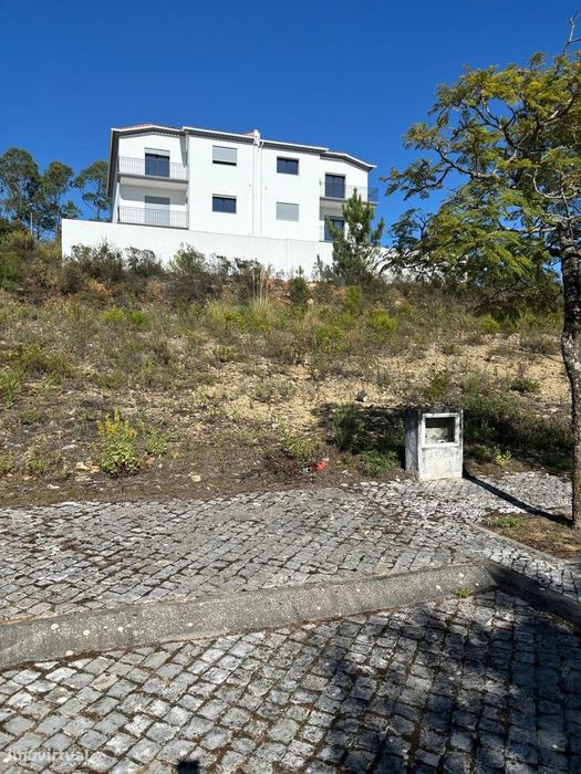Lote de terreno  para  construção de Moradia Geminada