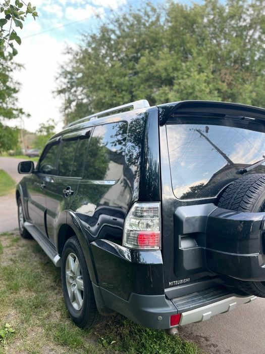 Mitsubishi pajero wagon 3.2