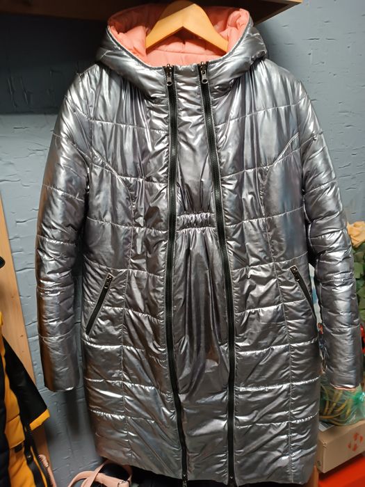 Зимний пуховик для беременных со вставкой для животика