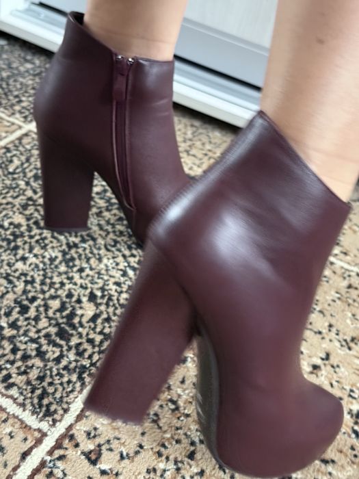 Ботинки 37 розмір