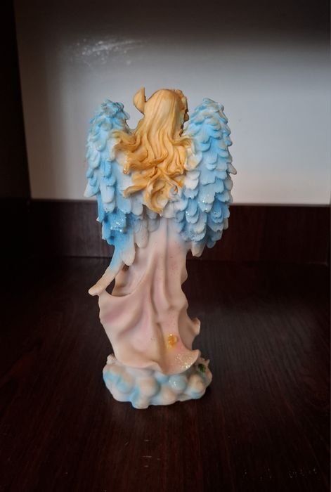 Статуетка ангела
