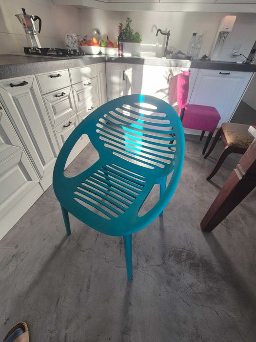 Duży stół, 4 krzesła + szafka pod telewizor