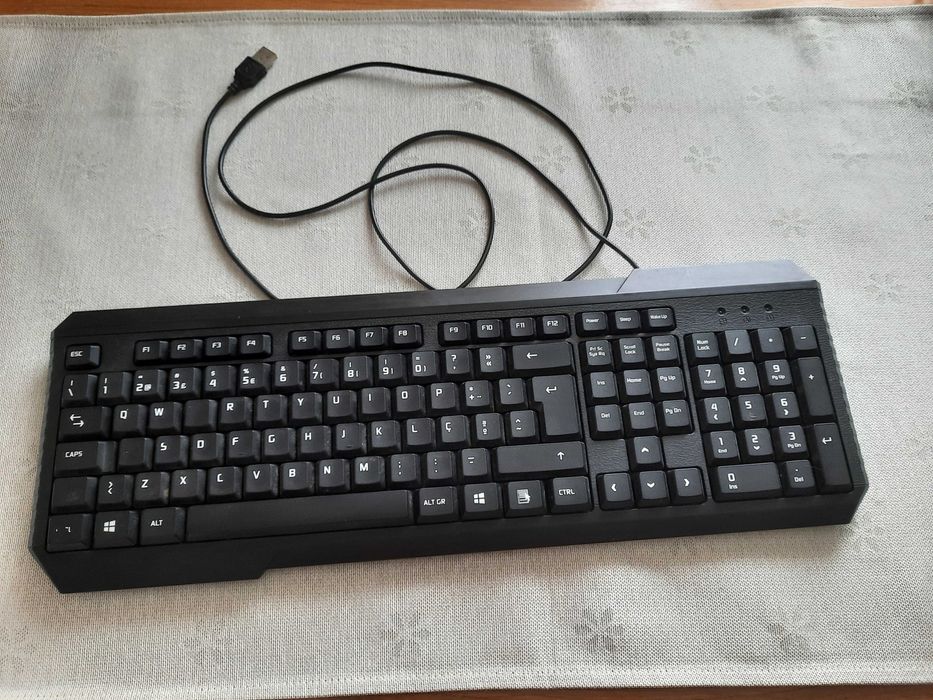 USB Keyboard + Mouse Set64584775554305121