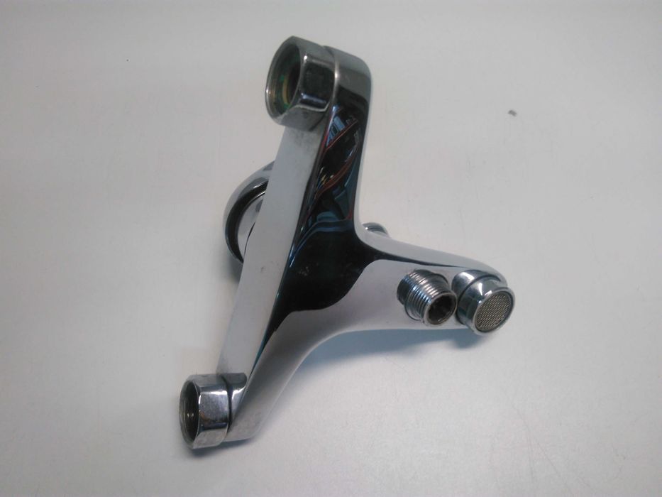 Torneira misturadora monobloco Banheira