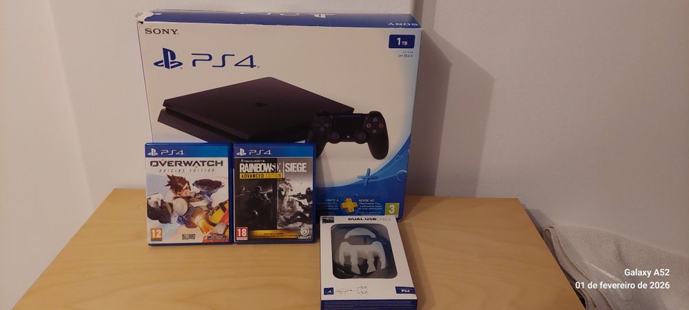 Vendo PlayStation 4 Slim – Excelente Oportunidade