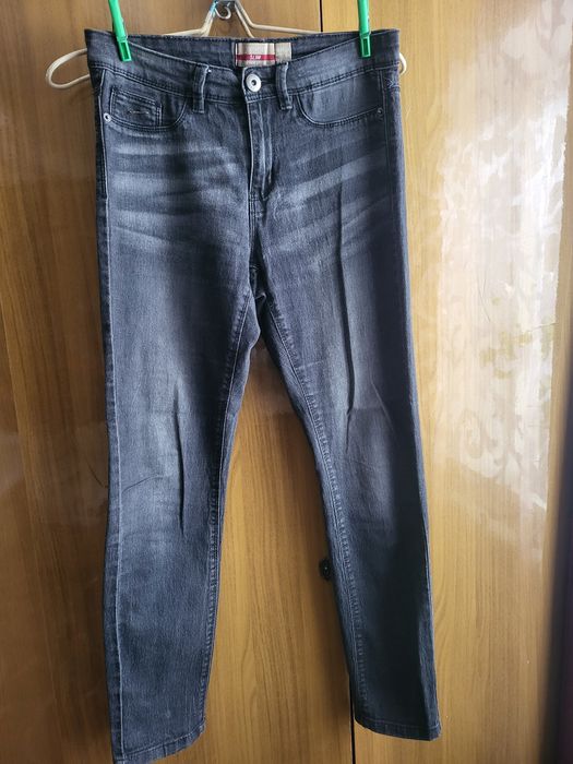 Продам джинсы момы