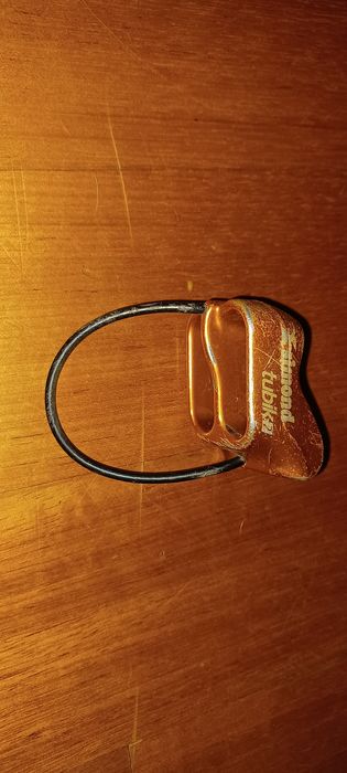 Aparelho de segurança e descensor Tubik 2 - escalada