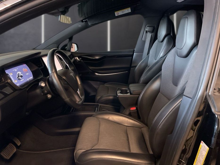 Tesla Model X 75D