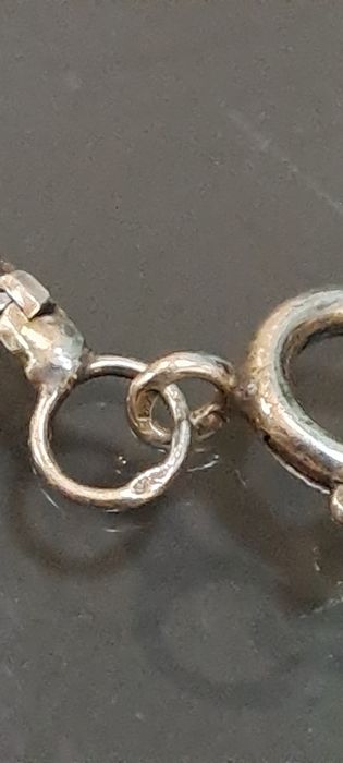 Colar gargantilha prata e ouro.