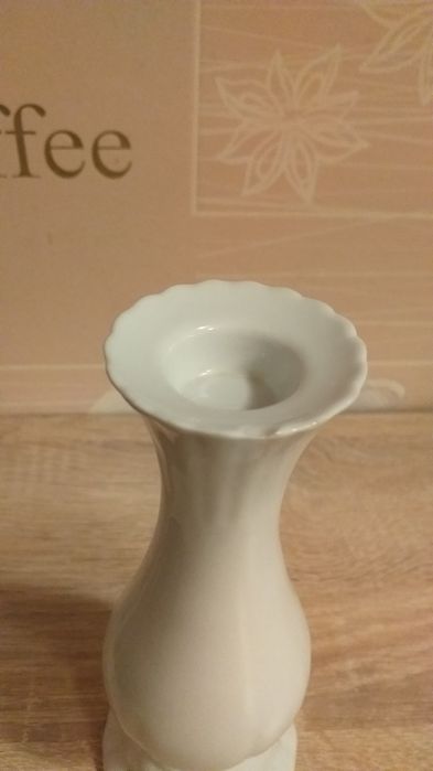 Świecznik porcelanowy