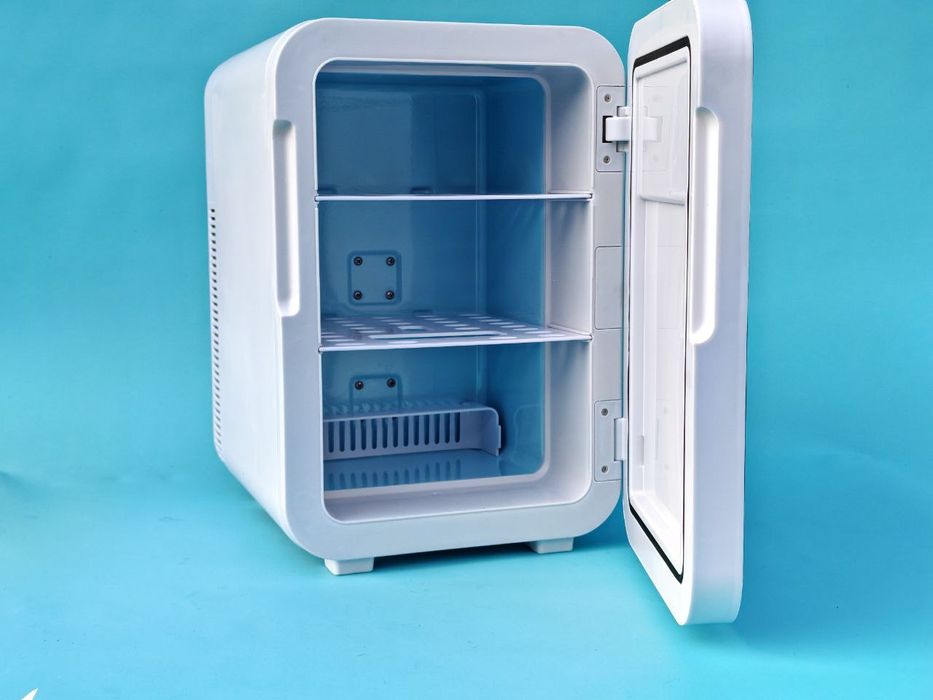 Автомобильный мини холодильник Novhome JY0801