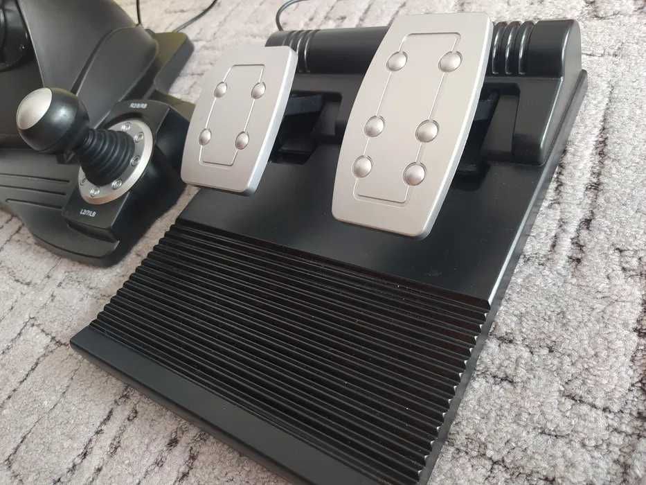 Kierownica i pedały TRACER Roadster 4 w 1 (PC/PS3/PS4/Xone)