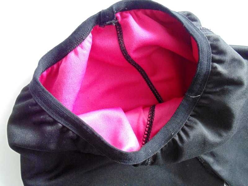 Spodenki neoprenowe damskie czarne gładkie do pływania S