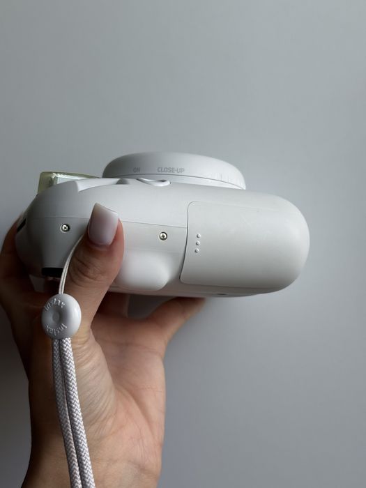 Фотоапарат Instax mini 12