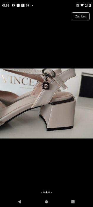 Sandały na lakierowanym słupku z ozdobą -Vinceza