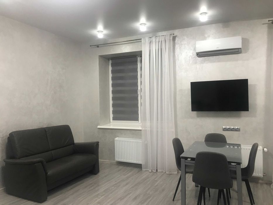 Центр, ЖК Театральний, погодинно, подобово