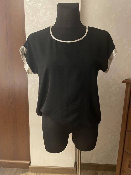 Nowa z metką bluzeczka