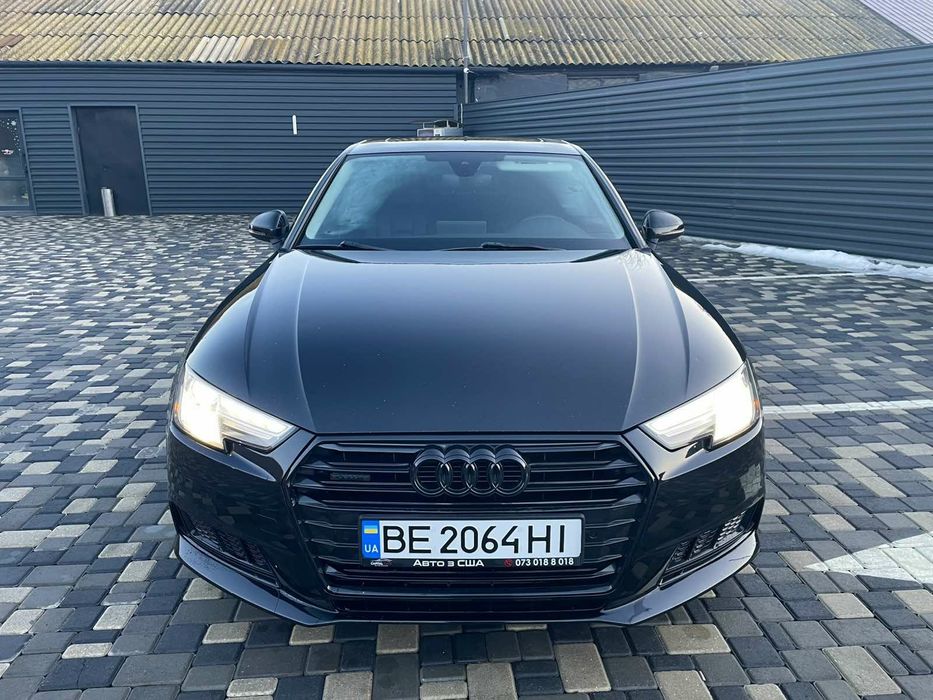Продам Audi A4 B9 quattro повний привід 2016 рік 2.0 бензин