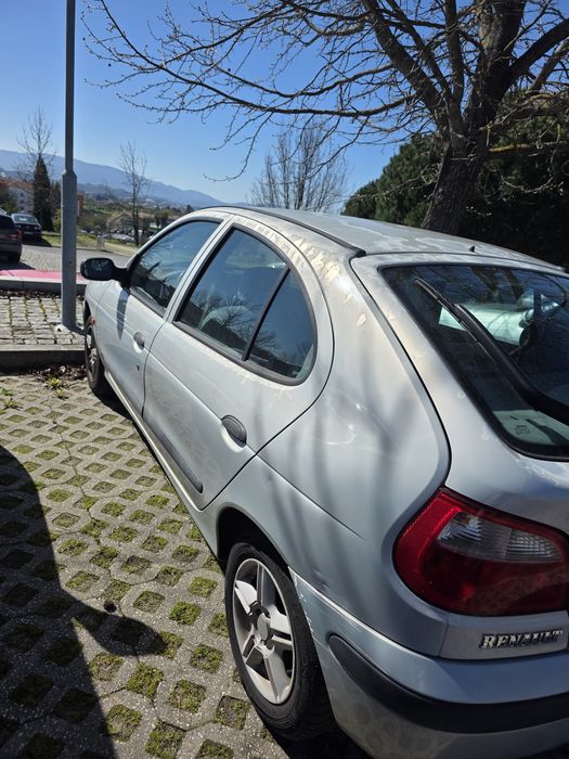 Renault Megane 1.4 16v