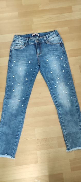 Jeansy z perelkami