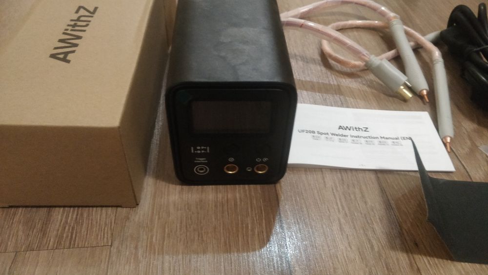 Професійний апарат точкового зварювання AWithZ UF20B