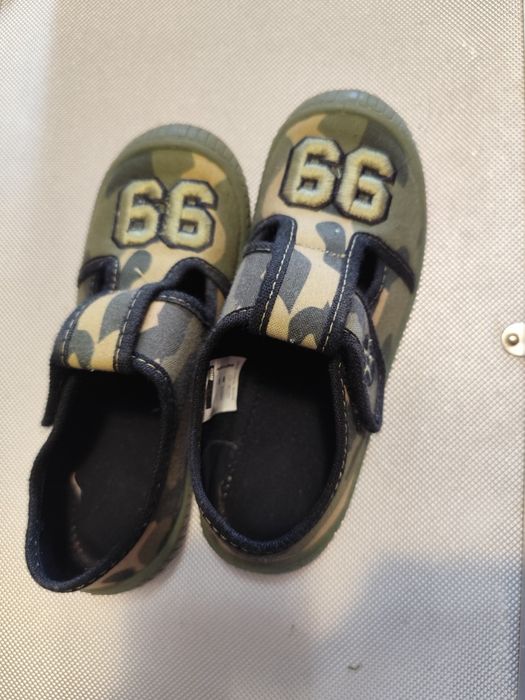 Тапочки, змінне взуття